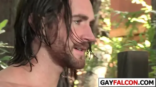 Woody Fox défonce Seth Santoro - baise gay brutale