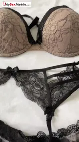 Marina Beaulieu MILF blonde baisée par grosse queue noire